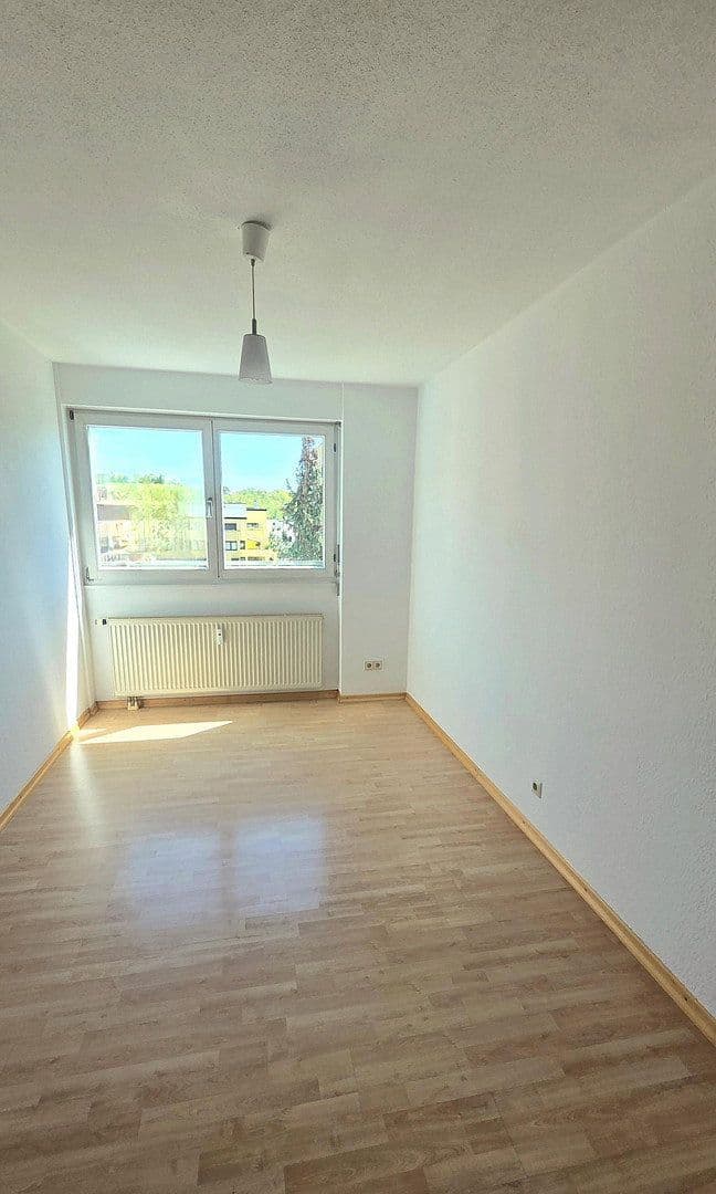 Prodej bytu 3+kk 80 m², Sindelfingen, Bádensko-Württembersko Prodej bytu 3+kk 80 m², Sindelfingen, Bádensko-Württembersko