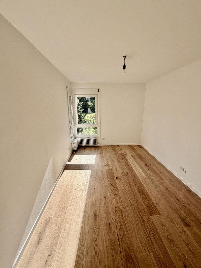 Prodej bytu 5+kk 124 m², Kastenackerweg 10, Esslingen am Neckar, Bádensko-Württembersko Prodej bytu 5+kk 124 m², Kastenackerweg 10, Esslingen am Neckar, Bádensko-Württembersko