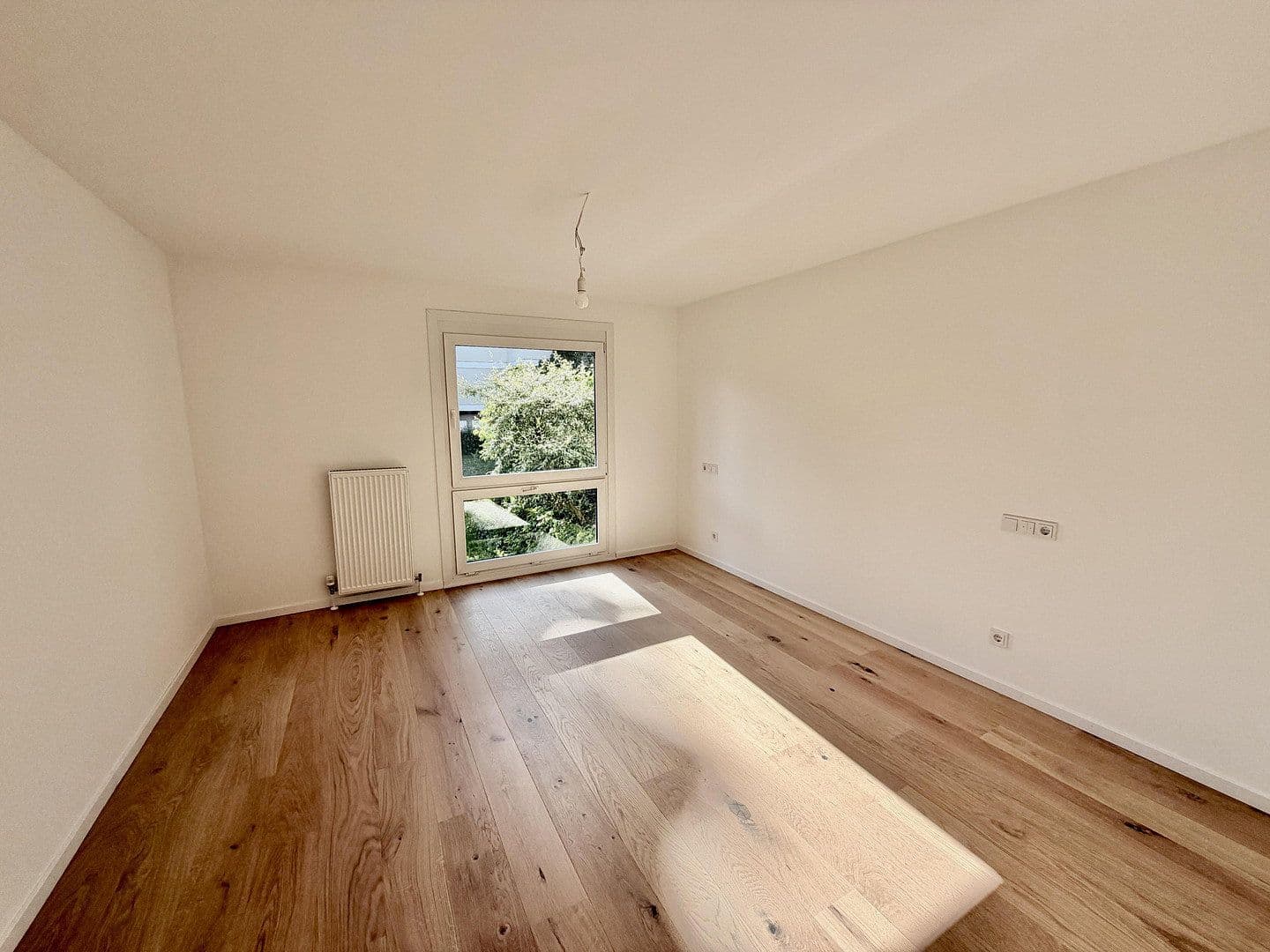 Prodej bytu 5+kk 124 m², Kastenackerweg 10, Esslingen am Neckar, Bádensko-Württembersko Prodej bytu 5+kk 124 m², Kastenackerweg 10, Esslingen am Neckar, Bádensko-Württembersko