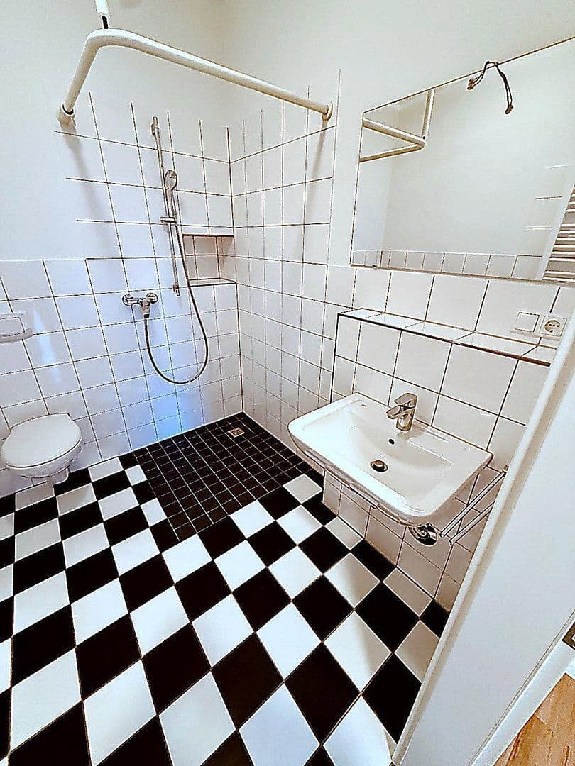 Pronájem bytu 2+1 62 m², Alte Landstraße 60, Bergheim, Severní Porýní-Vestfálsko Pronájem bytu 2+1 62 m², Alte Landstraße 60, Bergheim, Severní Porýní-Vestfálsko