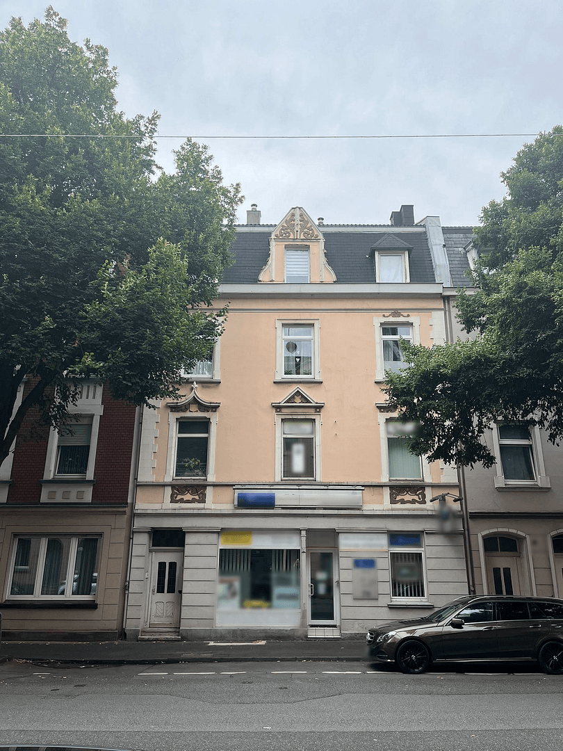 Prodej domu 274 m², pozemek 406 m², Wuppertal, Severní Porýní-Vestfálsko Prodej domu 274 m², pozemek 406 m², Wuppertal, Severní Porýní-Vestfálsko