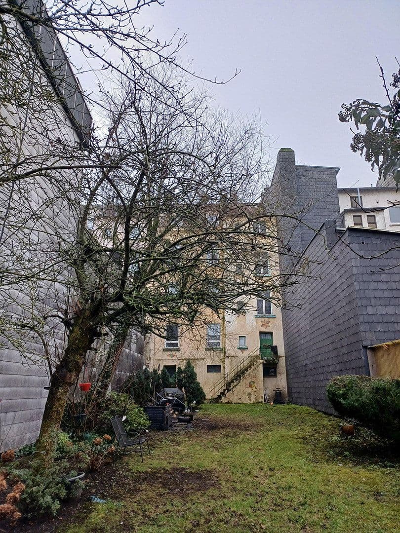Prodej domu 274 m², pozemek 406 m², Wuppertal, Severní Porýní-Vestfálsko Prodej domu 274 m², pozemek 406 m², Wuppertal, Severní Porýní-Vestfálsko