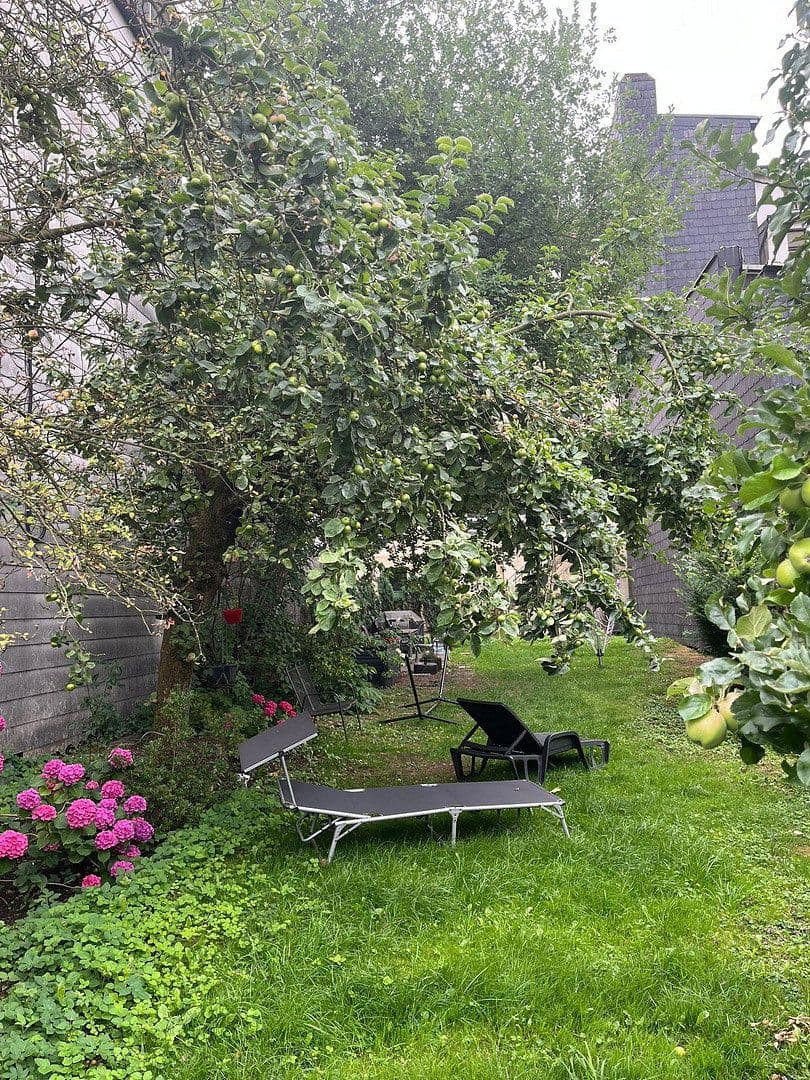 Prodej domu 274 m², pozemek 406 m², Wuppertal, Severní Porýní-Vestfálsko Prodej domu 274 m², pozemek 406 m², Wuppertal, Severní Porýní-Vestfálsko