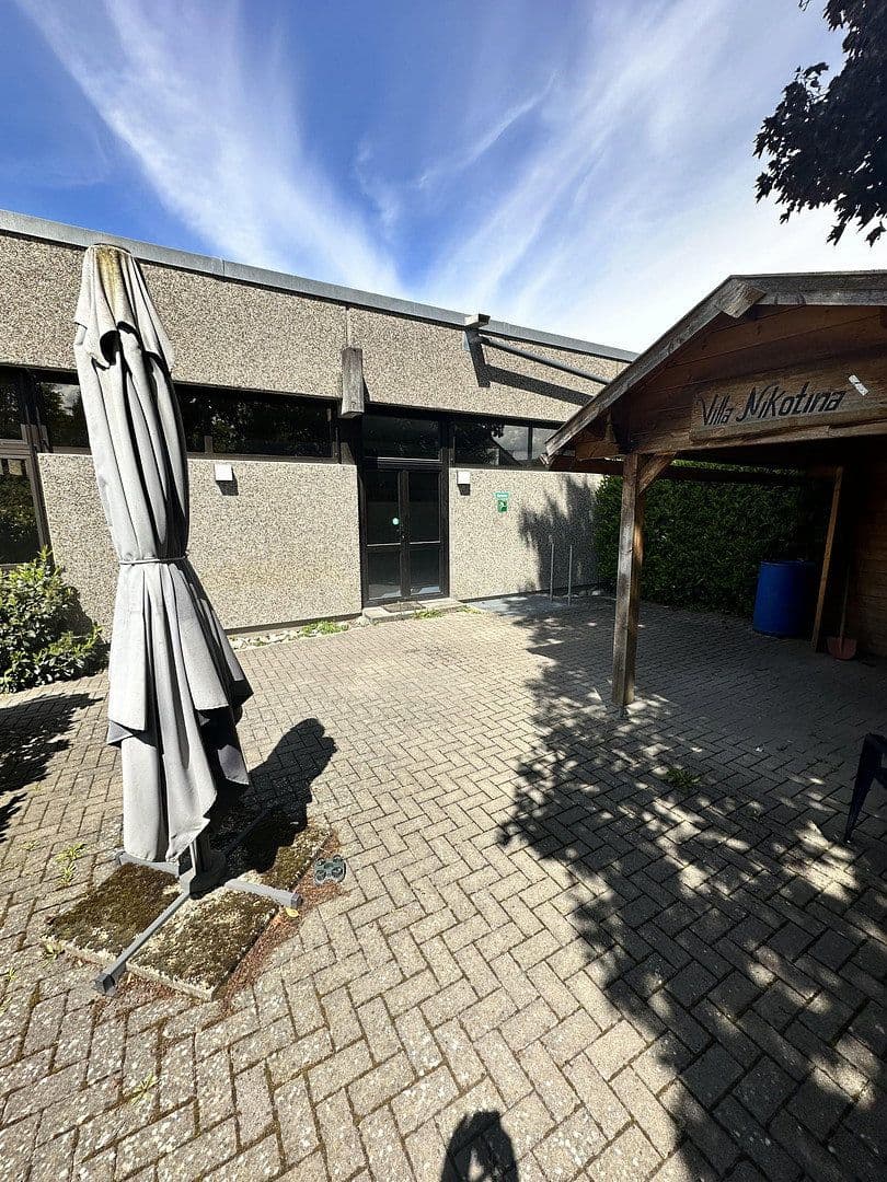 Pronájem nebytového prostoru 1.007 m², Waldstr 3, Lauchringen, Bádensko-Württembersko Pronájem nebytového prostoru 1.007 m², Waldstr 3, Lauchringen, Bádensko-Württembersko