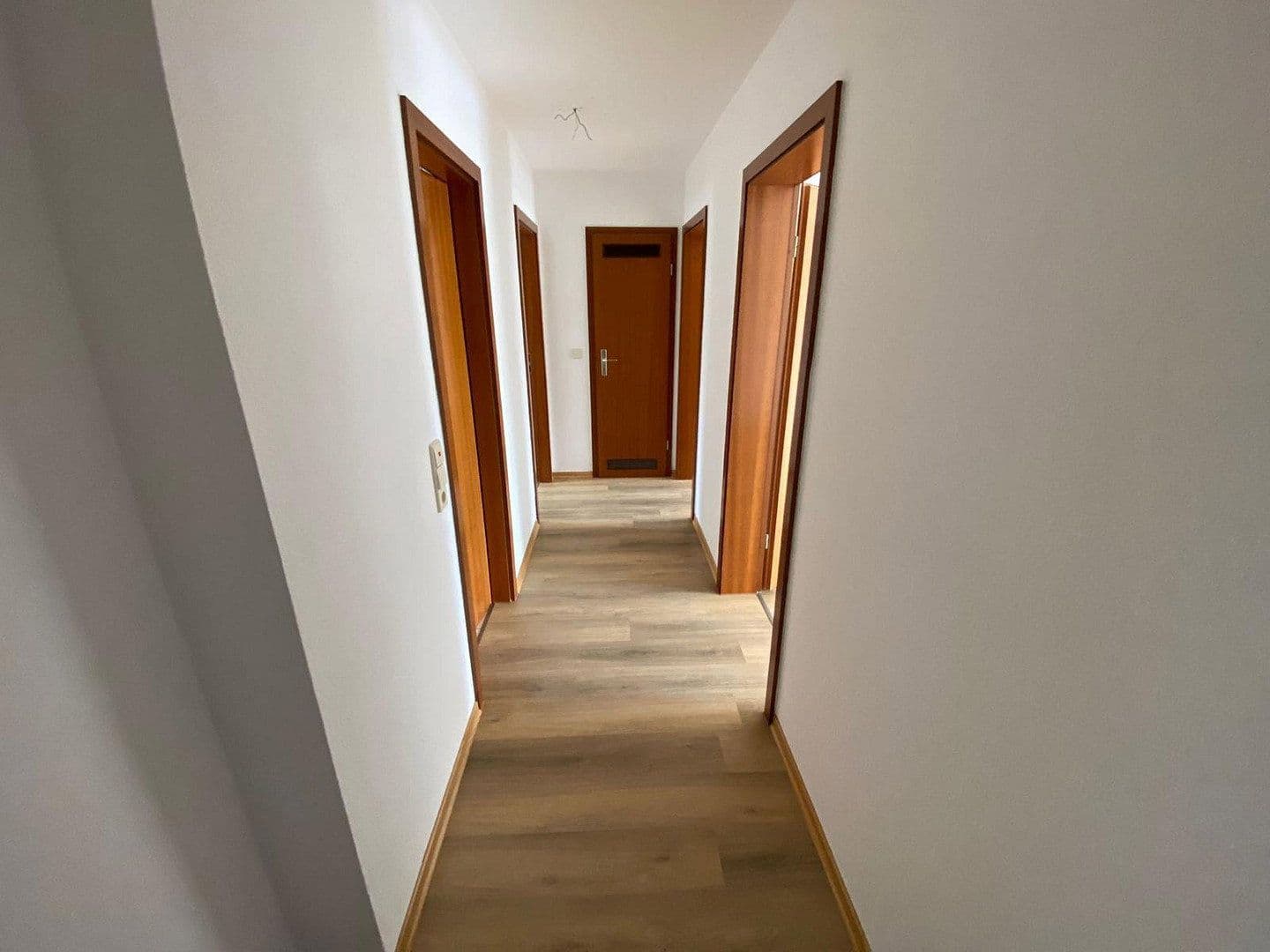 Pronájem bytu 3+1 75 m², Rhönstr. 3, Waghäusel, Bádensko-Württembersko Pronájem bytu 3+1 75 m², Rhönstr. 3, Waghäusel, Bádensko-Württembersko