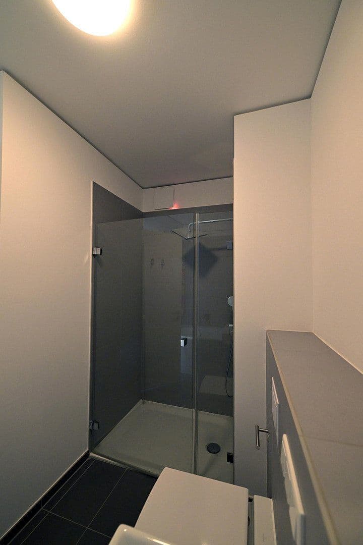 Pronájem bytu 3+1 93 m², Voltairestrasse 11, Berlin Mitte, Berlín Pronájem bytu 3+1 93 m², Voltairestrasse 11, Berlin Mitte, Berlín