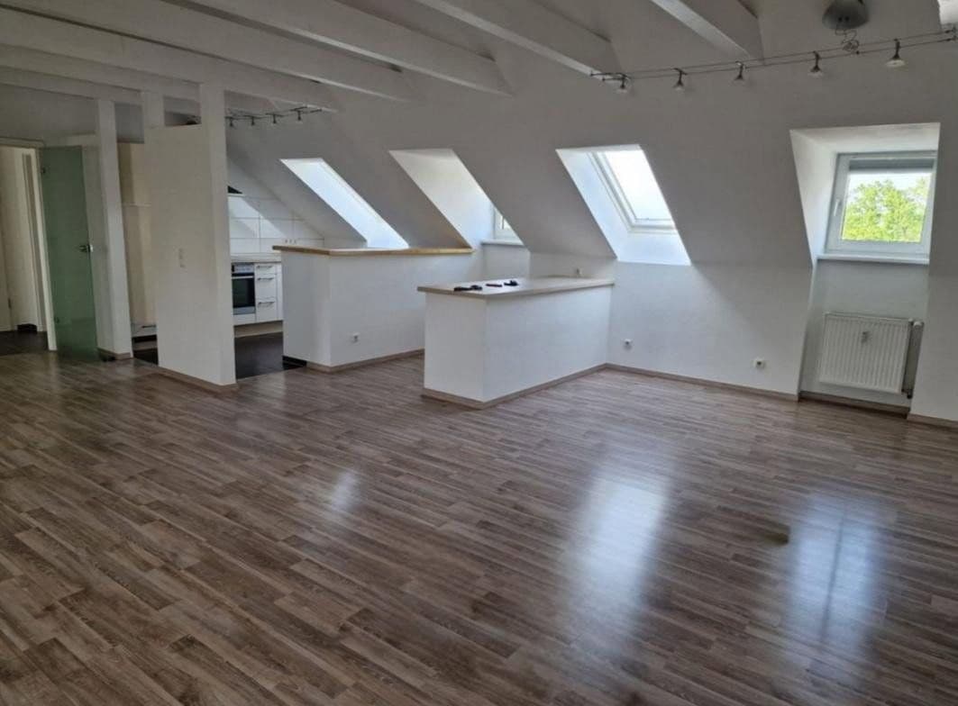 Pronájem bytu 7+1 120 m², Gießen, Hessen Pronájem bytu 7+1 120 m², Gießen, Hessen