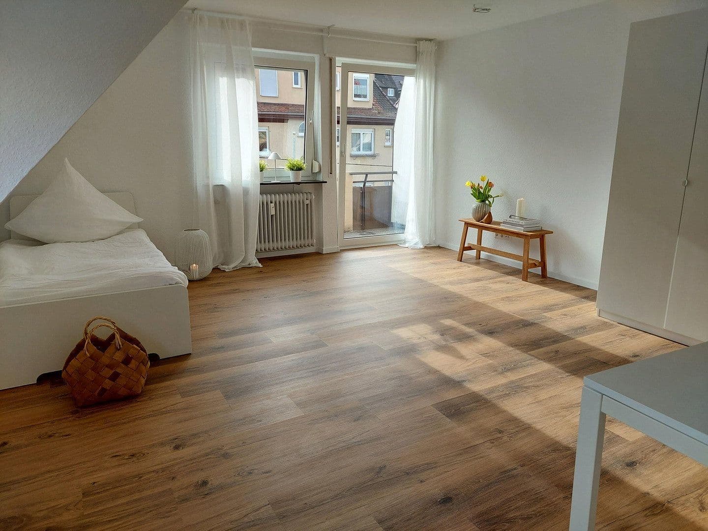 Pronájem bytu 1+kk 31 m², Stuttgart, Bádensko-Württembersko Pronájem bytu 1+kk 31 m², Stuttgart, Bádensko-Württembersko