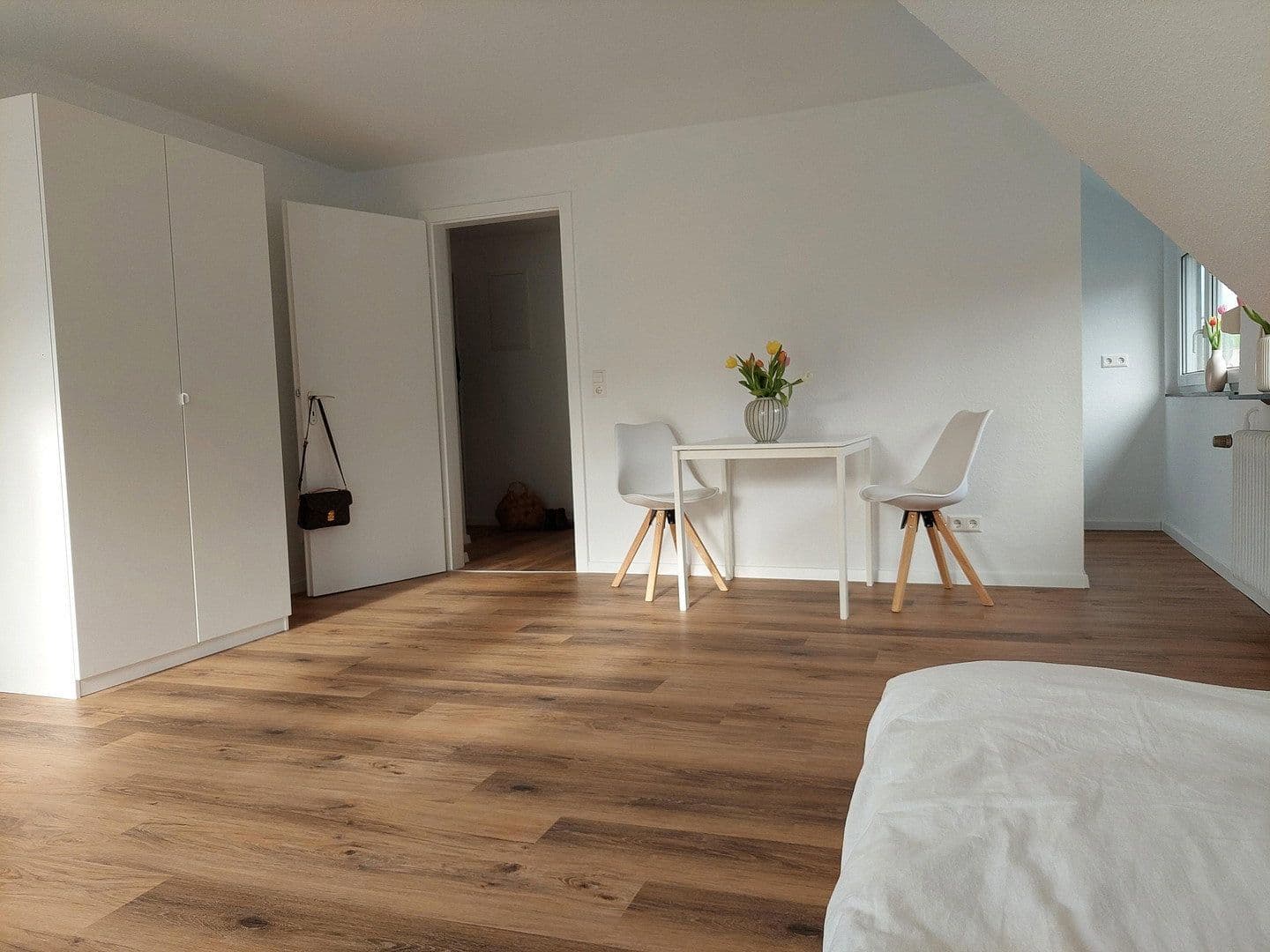 Pronájem bytu 1+kk 31 m², Stuttgart, Bádensko-Württembersko Pronájem bytu 1+kk 31 m², Stuttgart, Bádensko-Württembersko