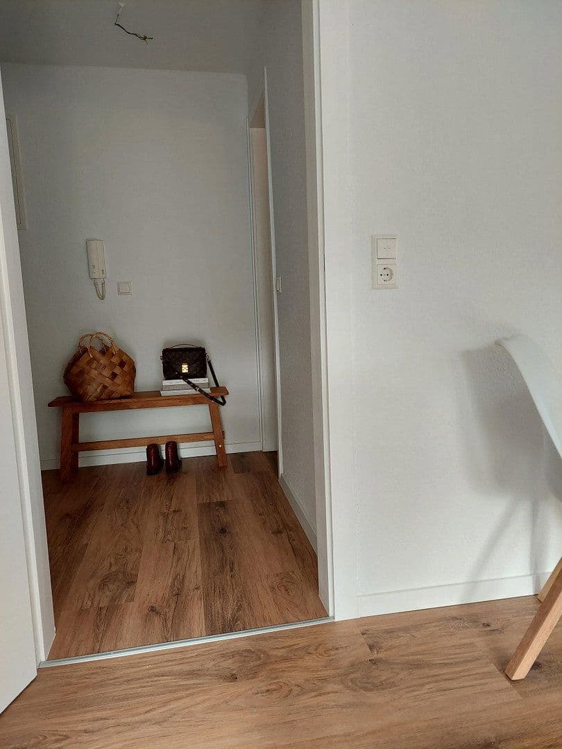 Pronájem bytu 1+kk 31 m², Stuttgart, Bádensko-Württembersko Pronájem bytu 1+kk 31 m², Stuttgart, Bádensko-Württembersko