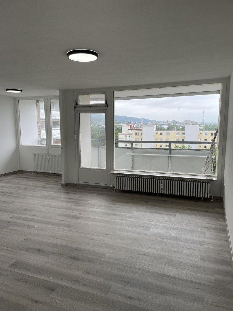 Pronájem bytu 1+1 56 m², Freiburger Straße 21, Heidelberg, Bádensko-Württembersko Pronájem bytu 1+1 56 m², Freiburger Straße 21, Heidelberg, Bádensko-Württembersko
