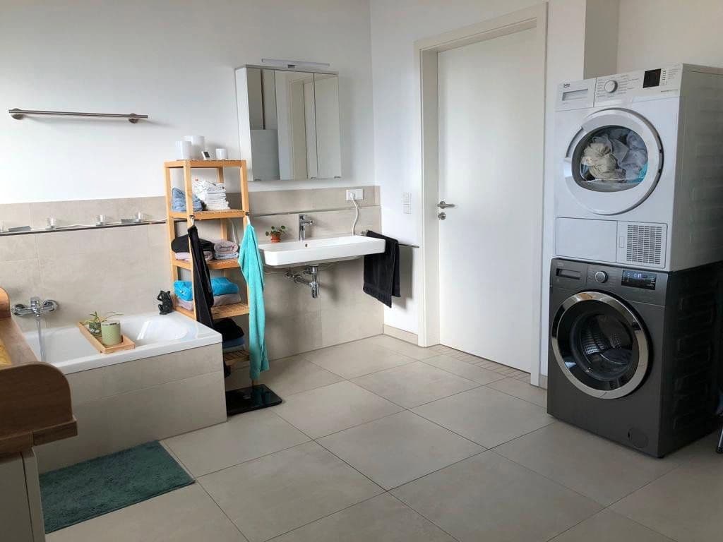 Pronájem bytu 3+1 100 m², Mannheim, Bádensko-Württembersko Pronájem bytu 3+1 100 m², Mannheim, Bádensko-Württembersko