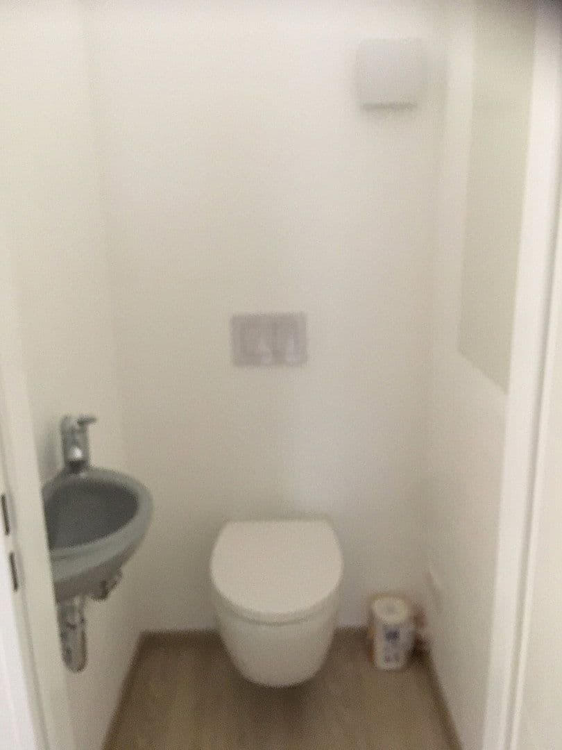 Pronájem bytu 3+1 50 m², Köln, Severní Porýní-Vestfálsko Pronájem bytu 3+1 50 m², Köln, Severní Porýní-Vestfálsko