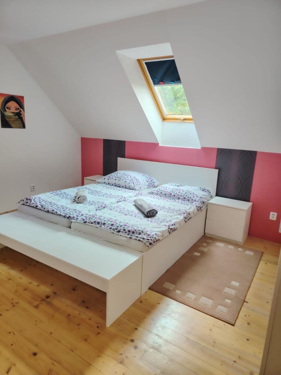 Pronájem bytu, Hlavní, Ondřejov, Středočeský kraj Pronájem bytu, Hlavní, Ondřejov, Středočeský kraj
