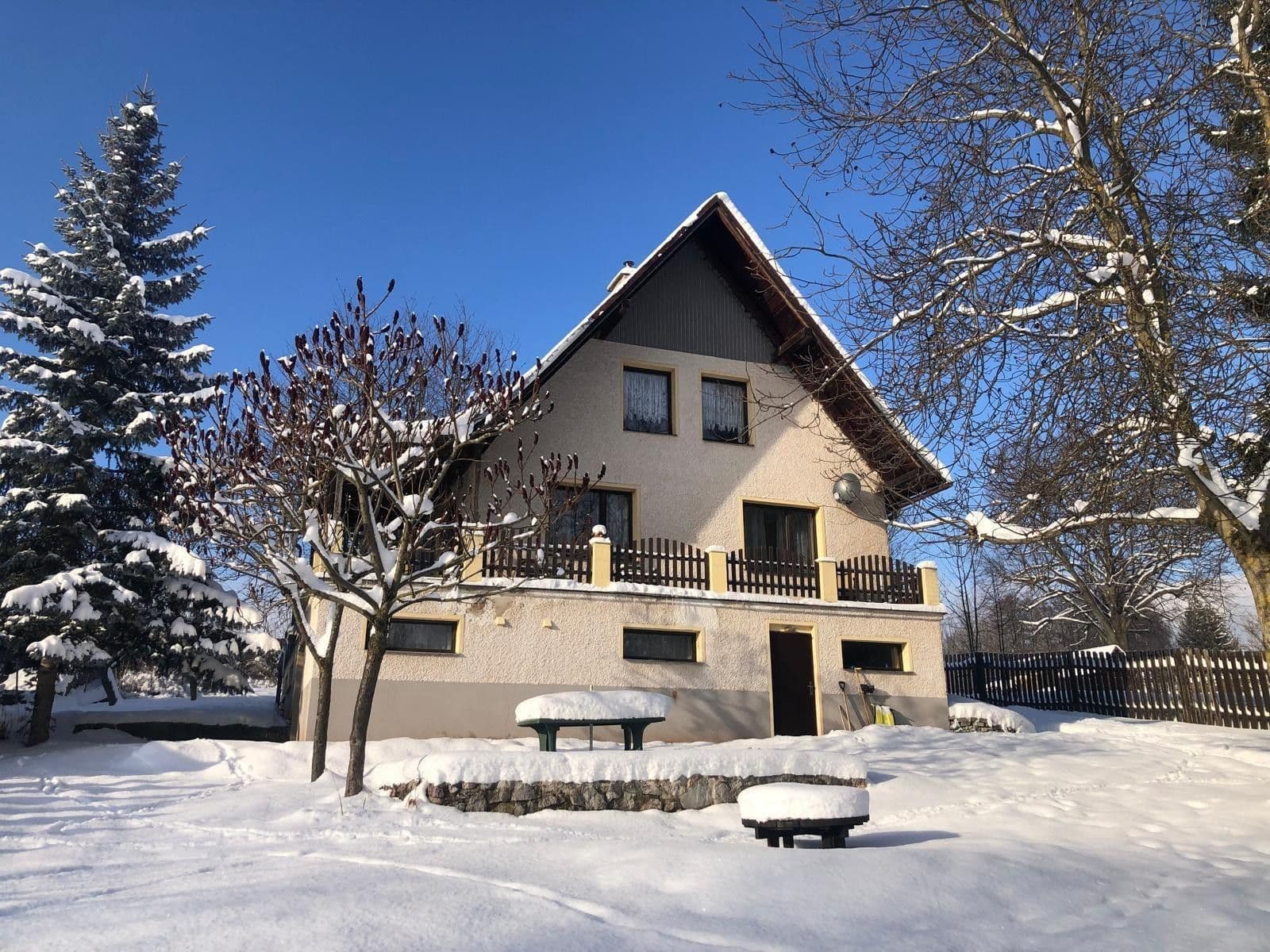 Prodej domu 220 m², pozemek 1.300 m², Lánov, Královéhradecký kraj Prodej domu 220 m², pozemek 1.300 m², Lánov, Královéhradecký kraj