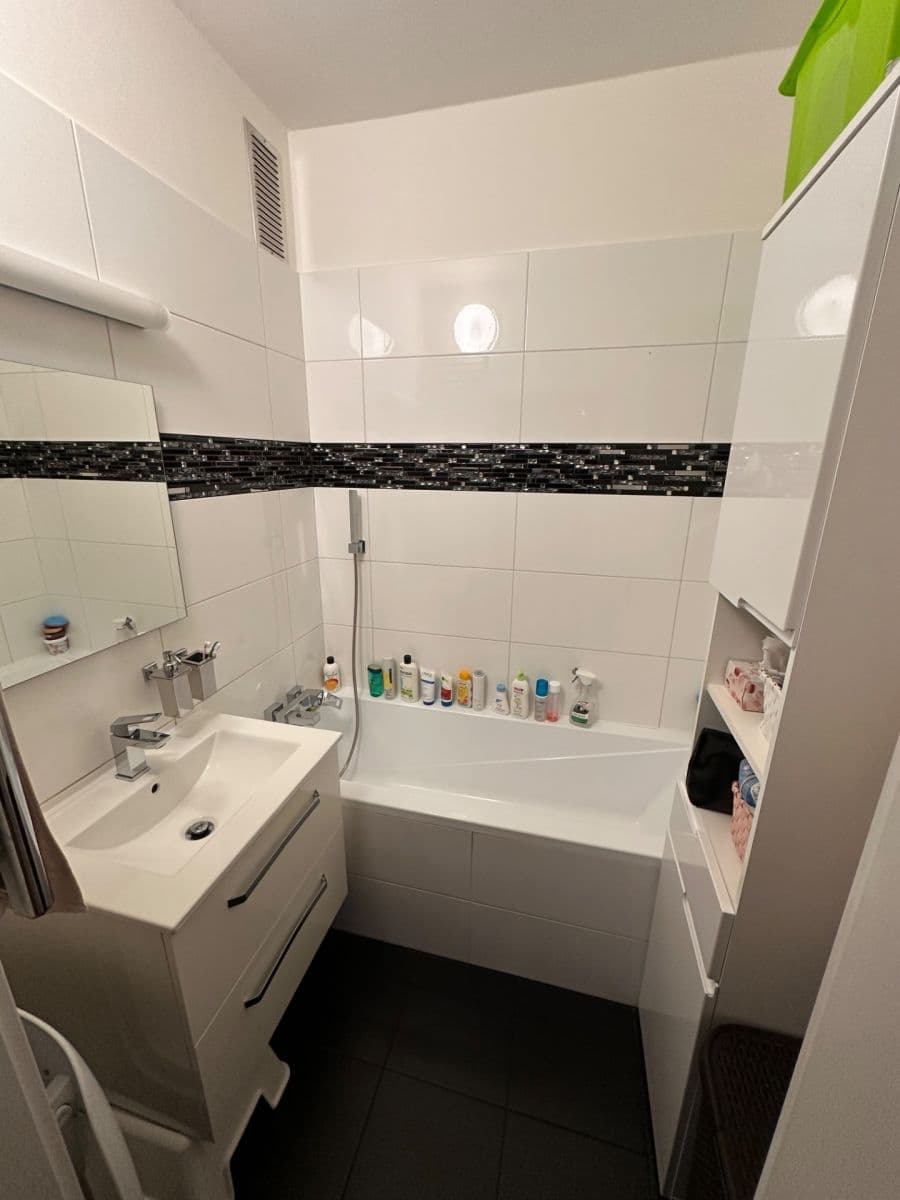 Pronájem bytu 2+1 64 m², Na Padesátém, Praha, Praha Pronájem bytu 2+1 64 m², Na Padesátém, Praha, Praha