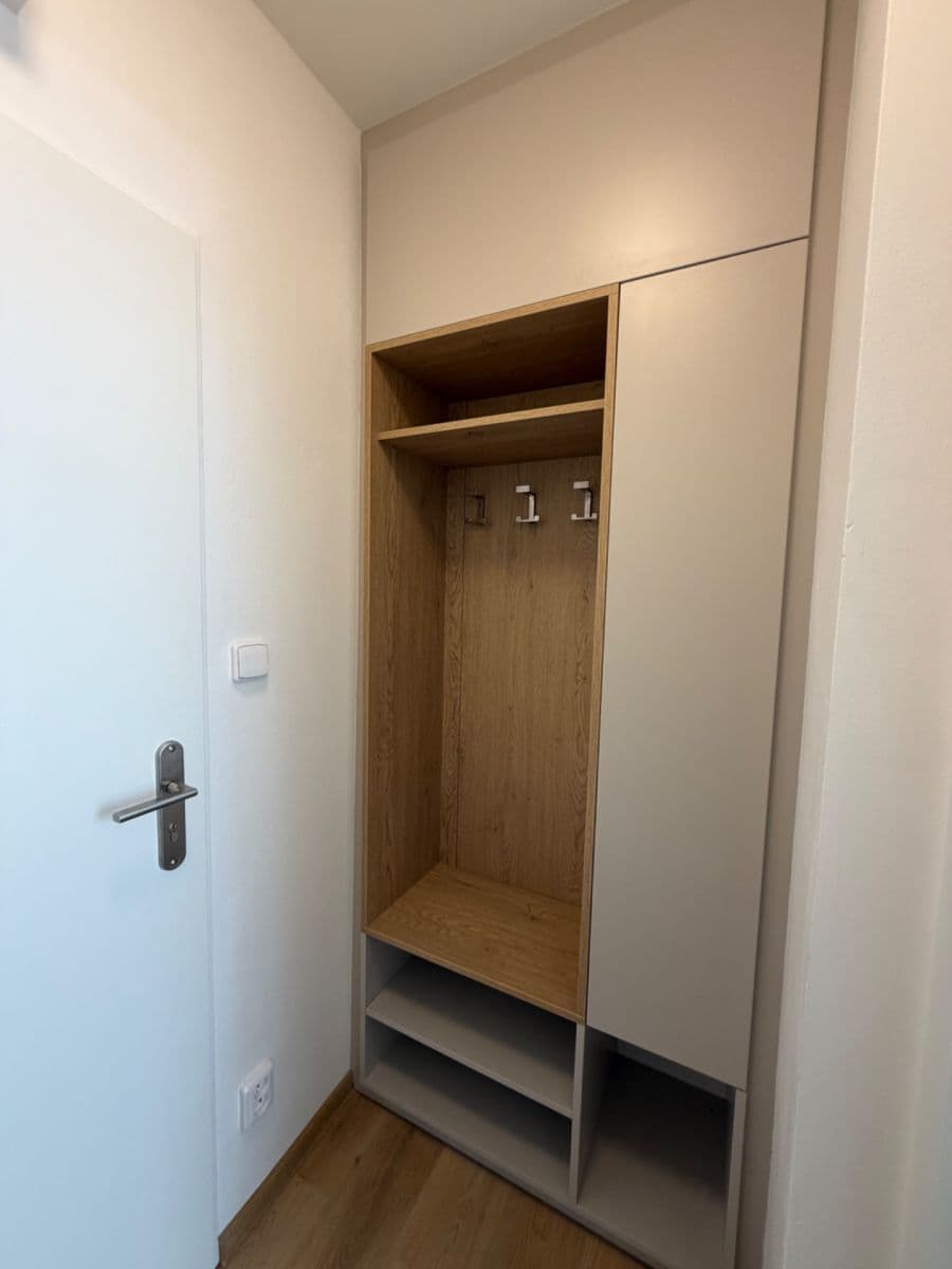 Pronájem bytu 2+kk 36 m², Bratislavská, Brno, Jihomoravský kraj Pronájem bytu 2+kk 36 m², Bratislavská, Brno, Jihomoravský kraj