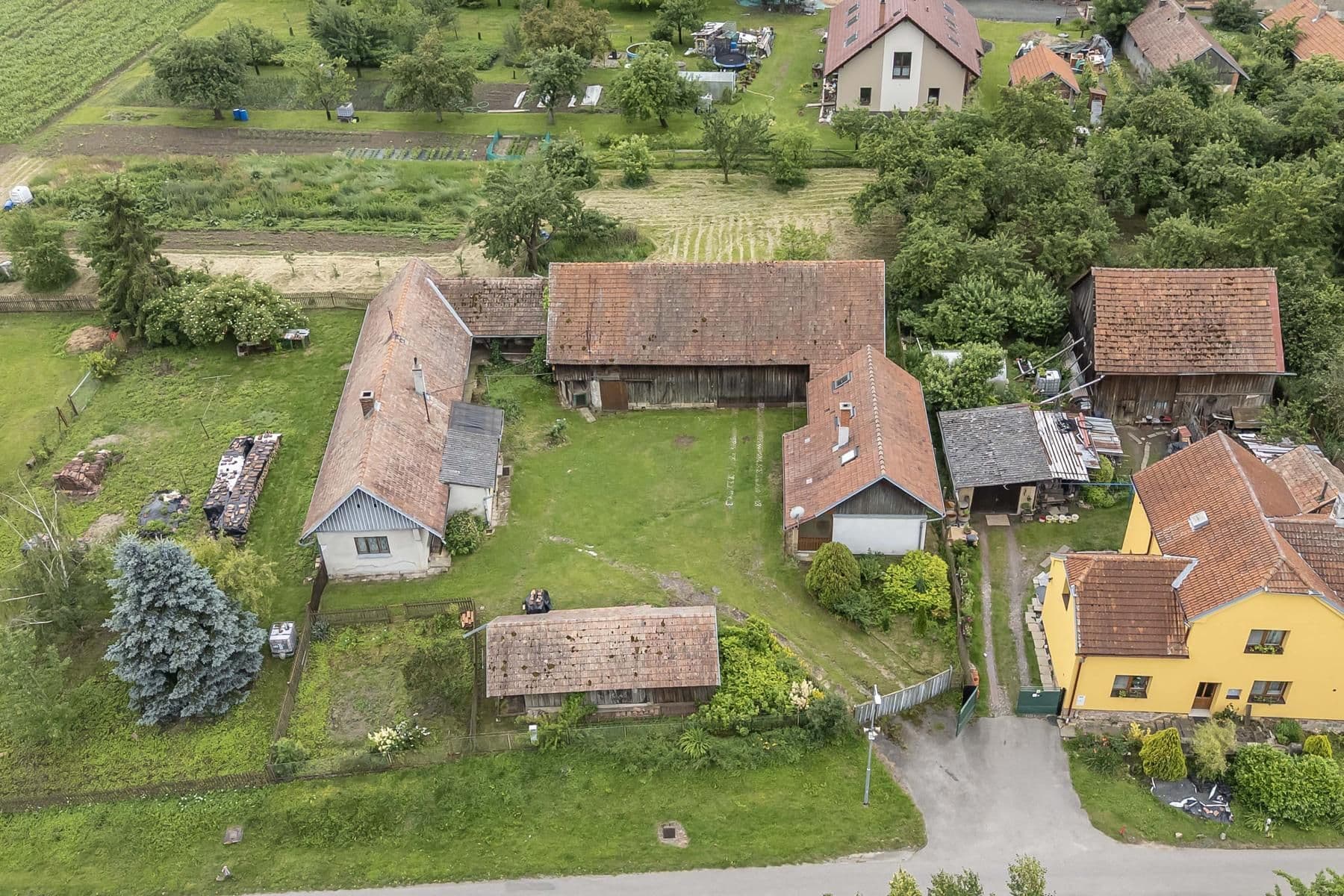 Prodej domu 196 m², pozemek 3.601 m², Běchary, Královéhradecký kraj Prodej domu 196 m², pozemek 3.601 m², Běchary, Královéhradecký kraj