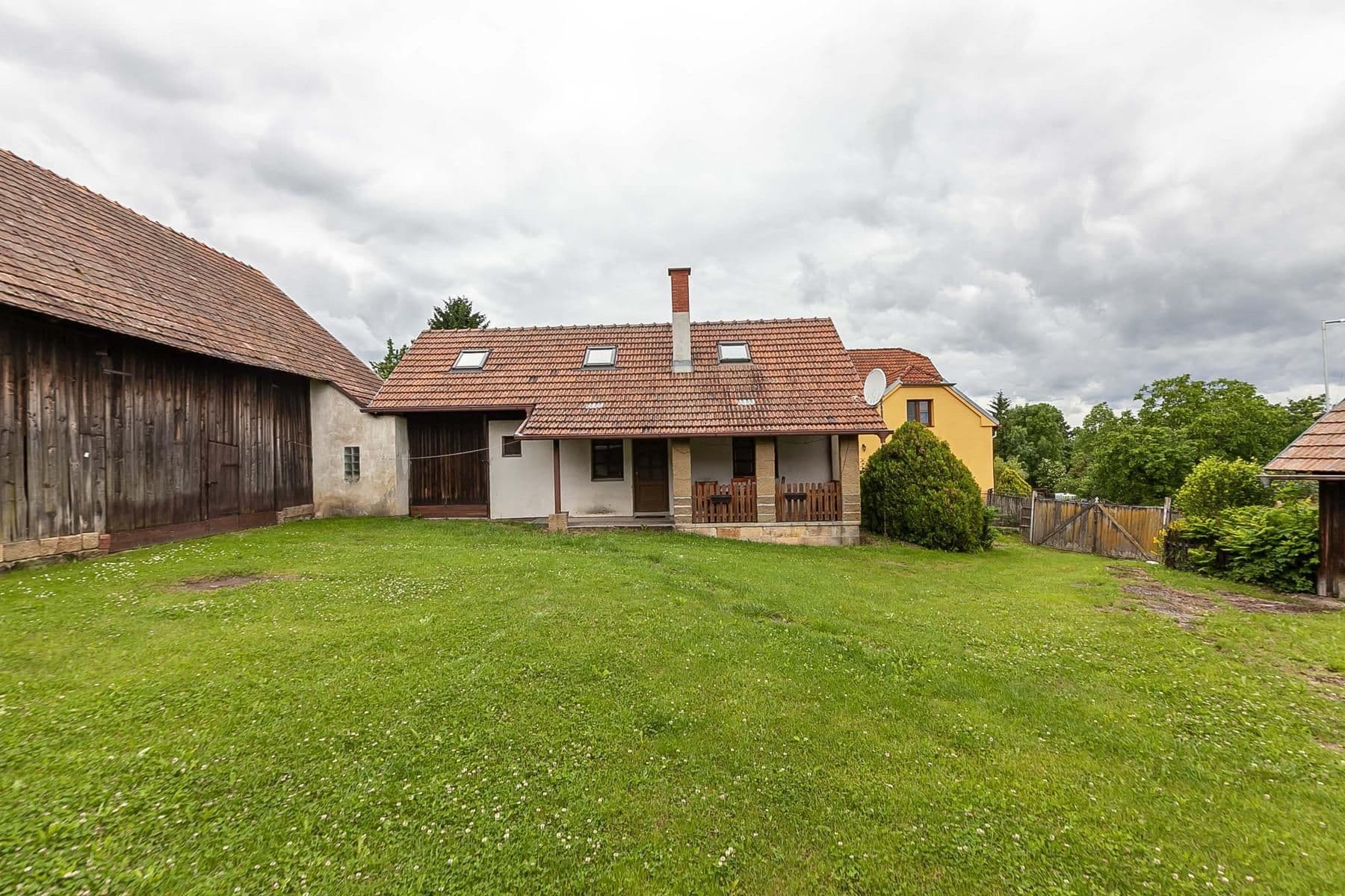 Prodej domu 196 m², pozemek 3.601 m², Běchary, Královéhradecký kraj Prodej domu 196 m², pozemek 3.601 m², Běchary, Královéhradecký kraj