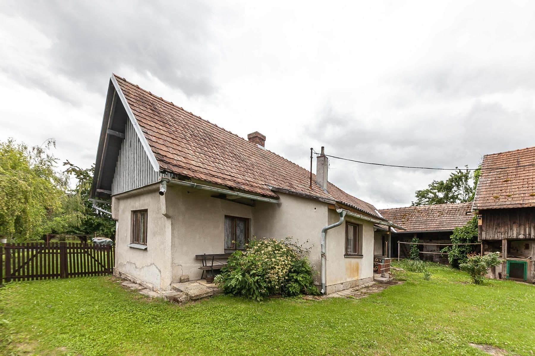 Prodej domu 196 m², pozemek 3.601 m², Běchary, Královéhradecký kraj Prodej domu 196 m², pozemek 3.601 m², Běchary, Královéhradecký kraj