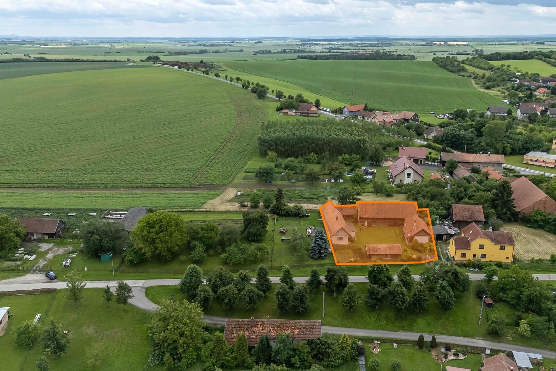 Prodej domu 196 m², pozemek 3.601 m², Běchary, Královéhradecký kraj Prodej domu 196 m², pozemek 3.601 m², Běchary, Královéhradecký kraj