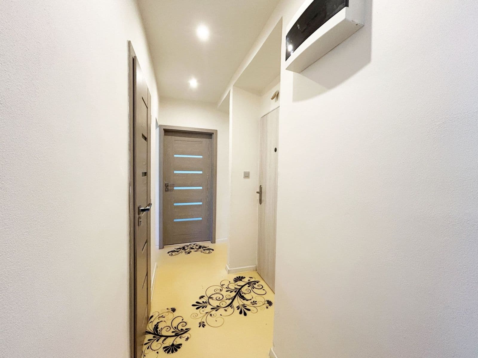 Pronájem bytu 2+1 54 m², Poděbradská, Praha, Praha Pronájem bytu 2+1 54 m², Poděbradská, Praha, Praha