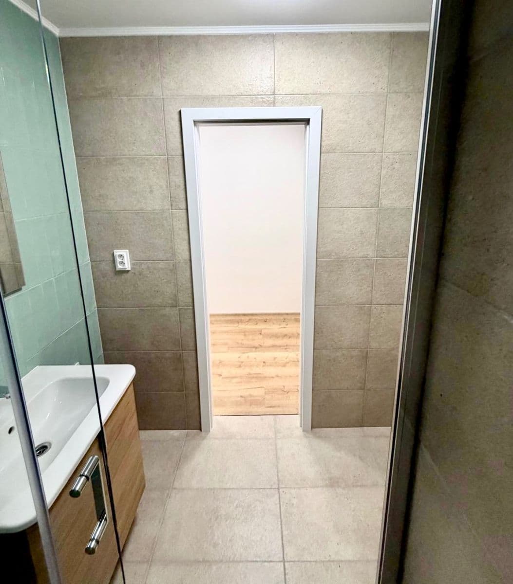 Pronájem bytu 2+kk 44 m², Plickova, Praha, Praha Pronájem bytu 2+kk 44 m², Plickova, Praha, Praha