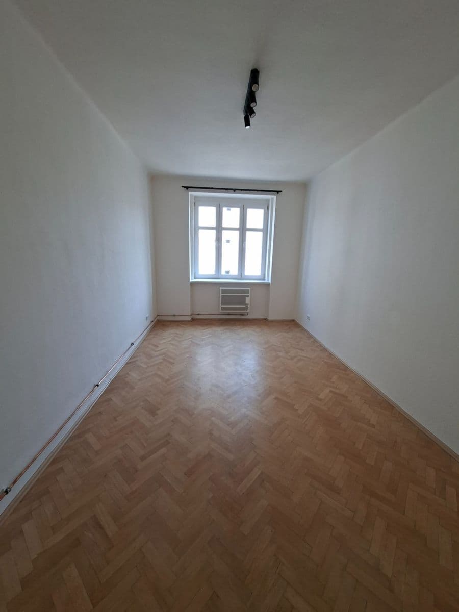 Pronájem bytu 2+1 50 m², Saratovská, Praha, Praha Pronájem bytu 2+1 50 m², Saratovská, Praha, Praha