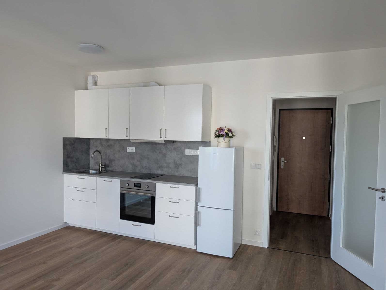 Pronájem bytu 1+kk 33 m², Divíškové, Praha, Praha Pronájem bytu 1+kk 33 m², Divíškové, Praha, Praha
