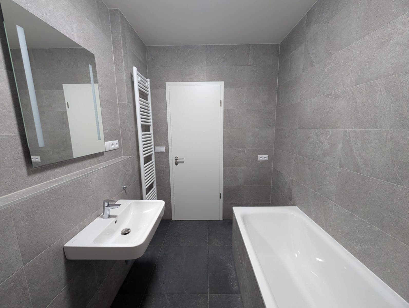 Pronájem bytu 1+kk 33 m², Divíškové, Praha, Praha Pronájem bytu 1+kk 33 m², Divíškové, Praha, Praha