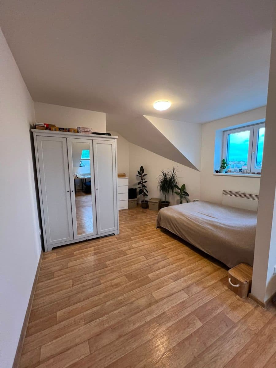 Pronájem bytu 1+kk 32 m², V Korytech, Praha, Praha Pronájem bytu 1+kk 32 m², V Korytech, Praha, Praha