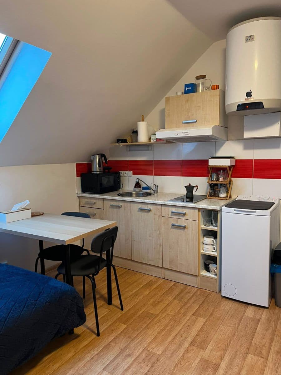 Pronájem bytu 1+kk 32 m², V Korytech, Praha, Praha Pronájem bytu 1+kk 32 m², V Korytech, Praha, Praha
