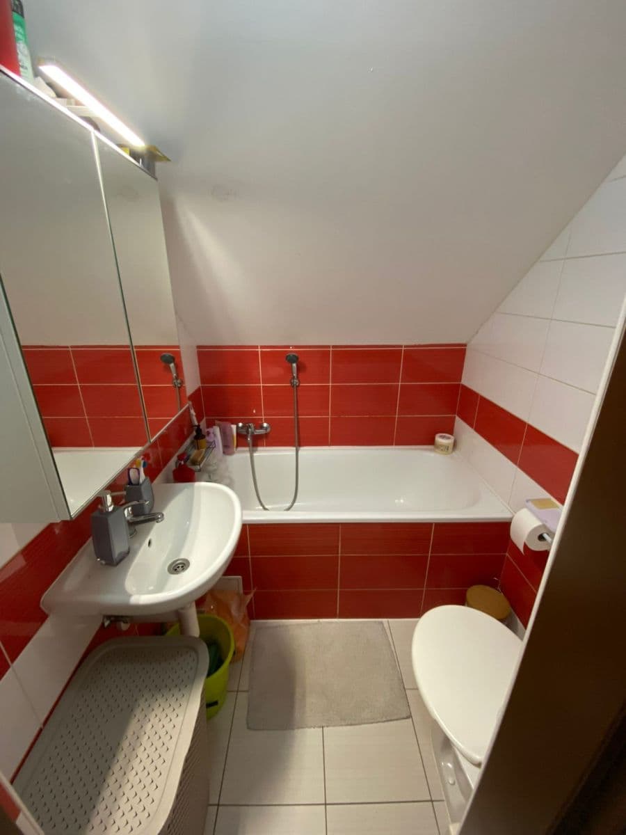 Pronájem bytu 1+kk 32 m², V Korytech, Praha, Praha Pronájem bytu 1+kk 32 m², V Korytech, Praha, Praha