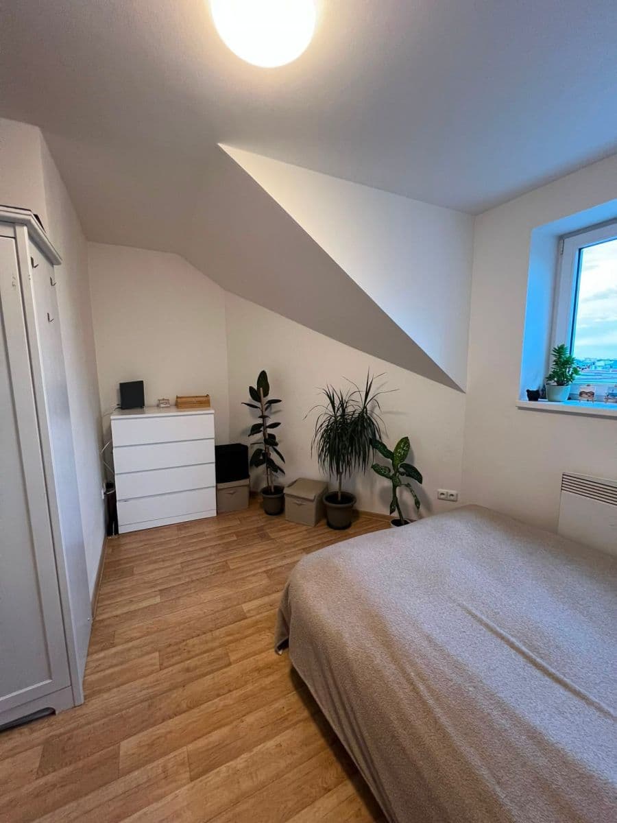 Pronájem bytu 1+kk 32 m², V Korytech, Praha, Praha Pronájem bytu 1+kk 32 m², V Korytech, Praha, Praha