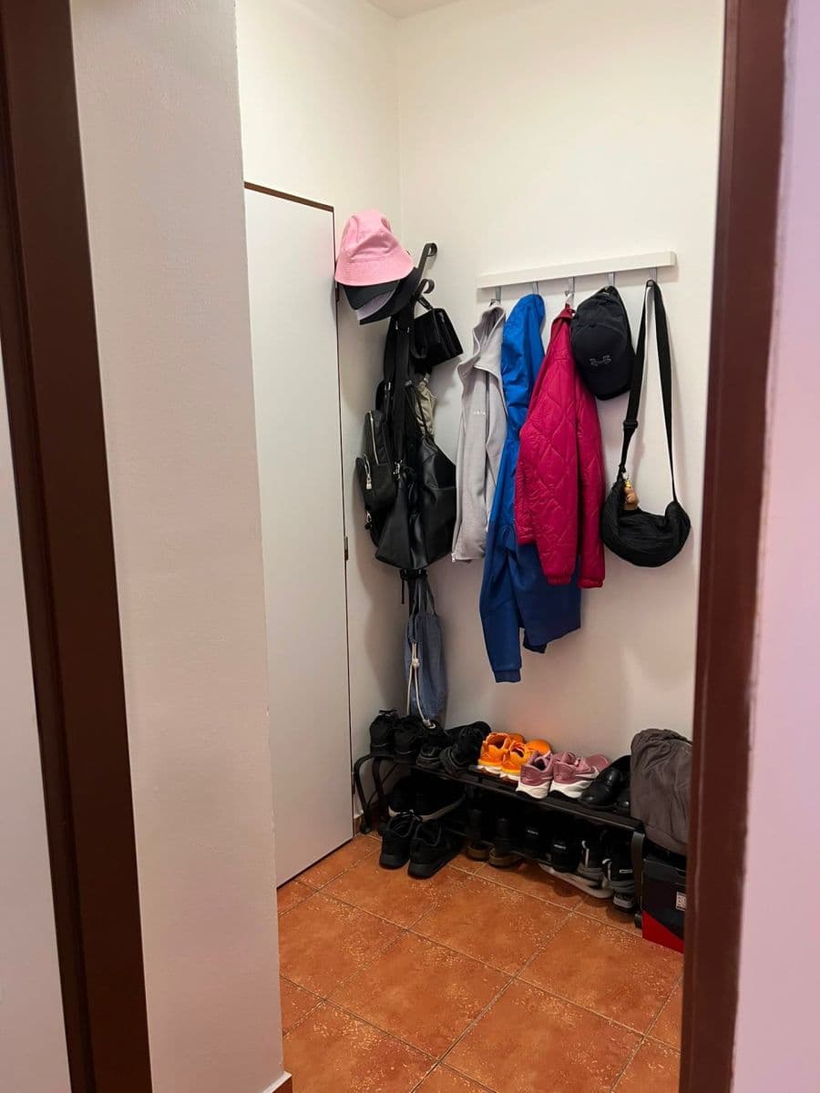 Pronájem bytu 1+kk 32 m², V Korytech, Praha, Praha Pronájem bytu 1+kk 32 m², V Korytech, Praha, Praha