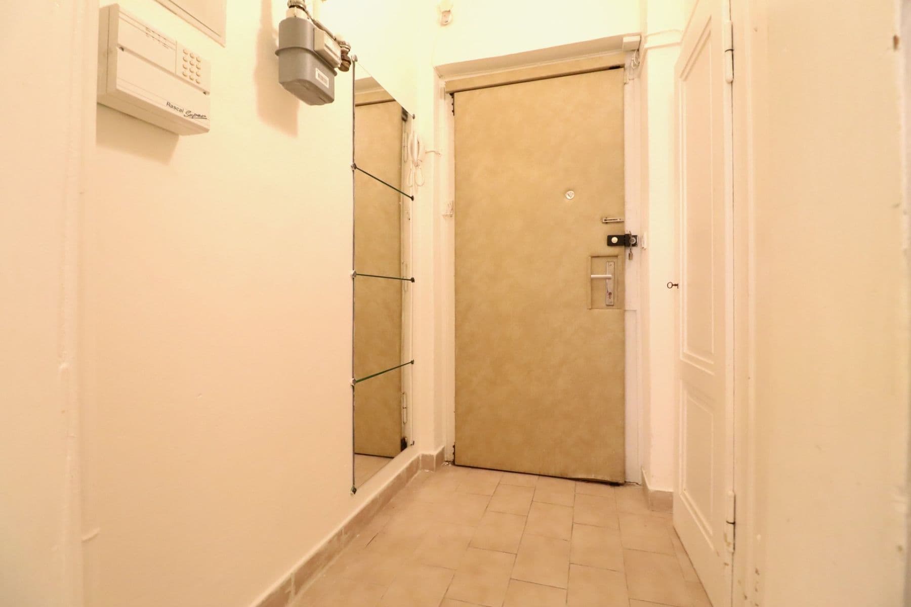 Pronájem bytu 2+kk 45 m², U smaltovny, Praha, Praha Pronájem bytu 2+kk 45 m², U smaltovny, Praha, Praha