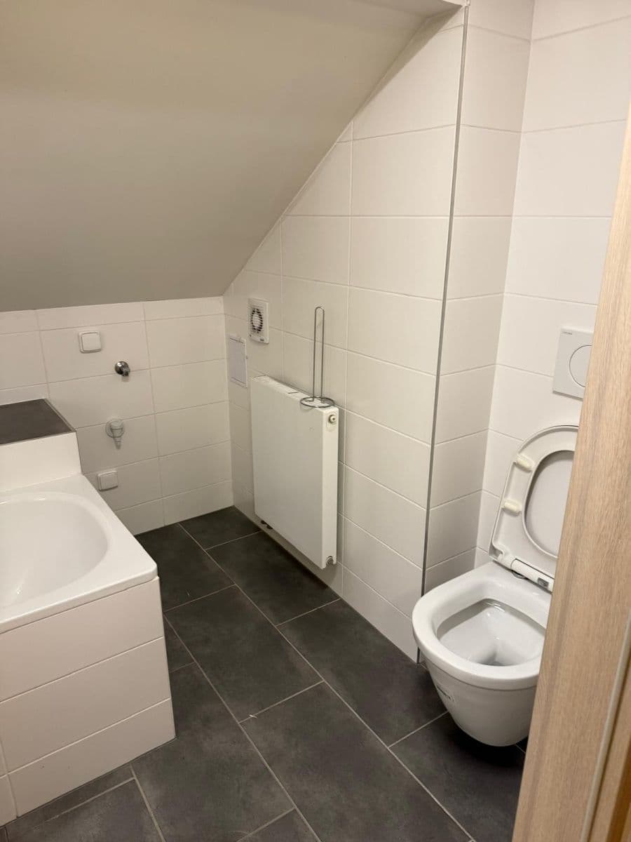 Pronájem bytu 1+kk 30 m², Kosova, Praha, Praha Pronájem bytu 1+kk 30 m², Kosova, Praha, Praha