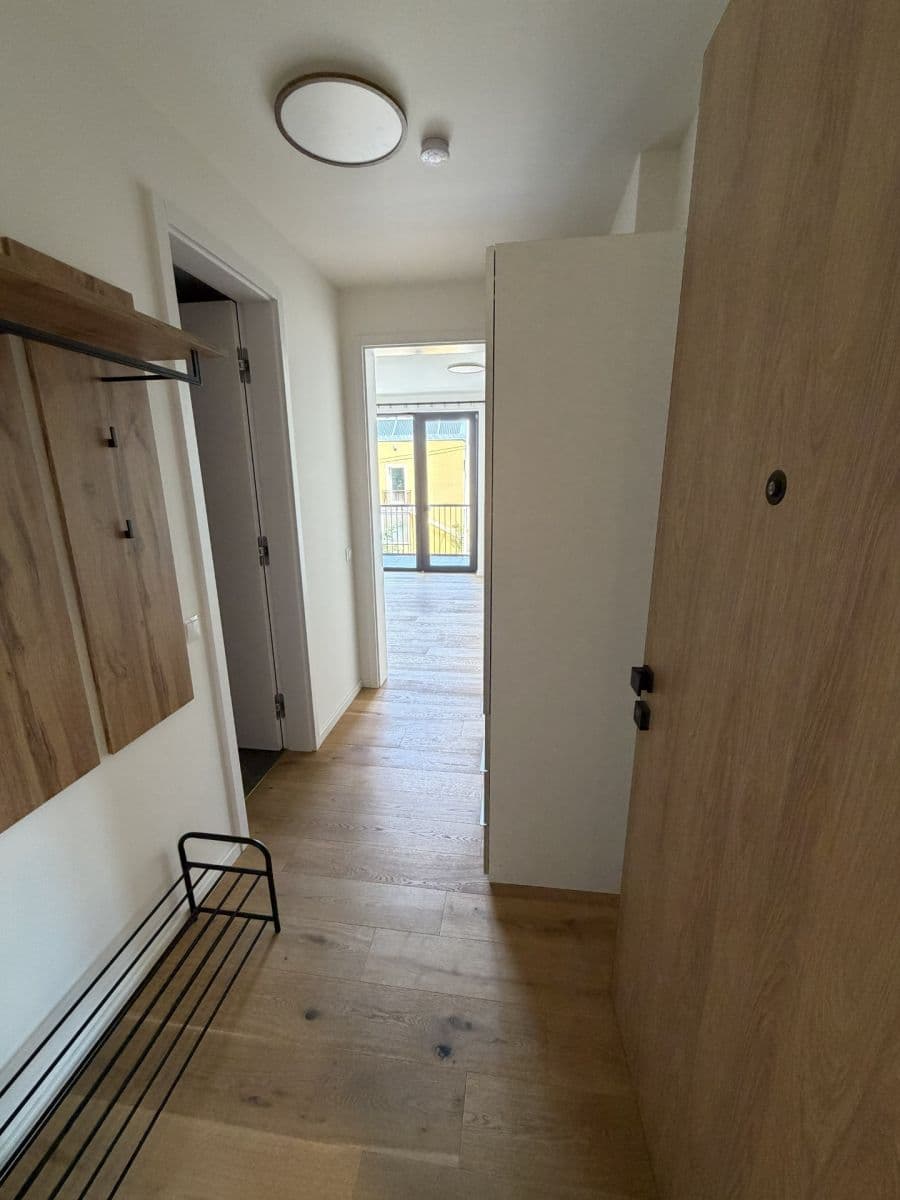 Pronájem bytu 1+kk 32 m², Dunovského, Praha, Praha Pronájem bytu 1+kk 32 m², Dunovského, Praha, Praha