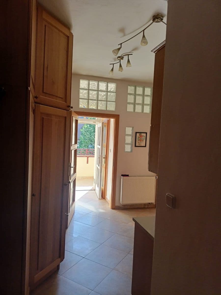 Pronájem bytu 2+1 58 m², Národní obrany, Praha, Praha Pronájem bytu 2+1 58 m², Národní obrany, Praha, Praha