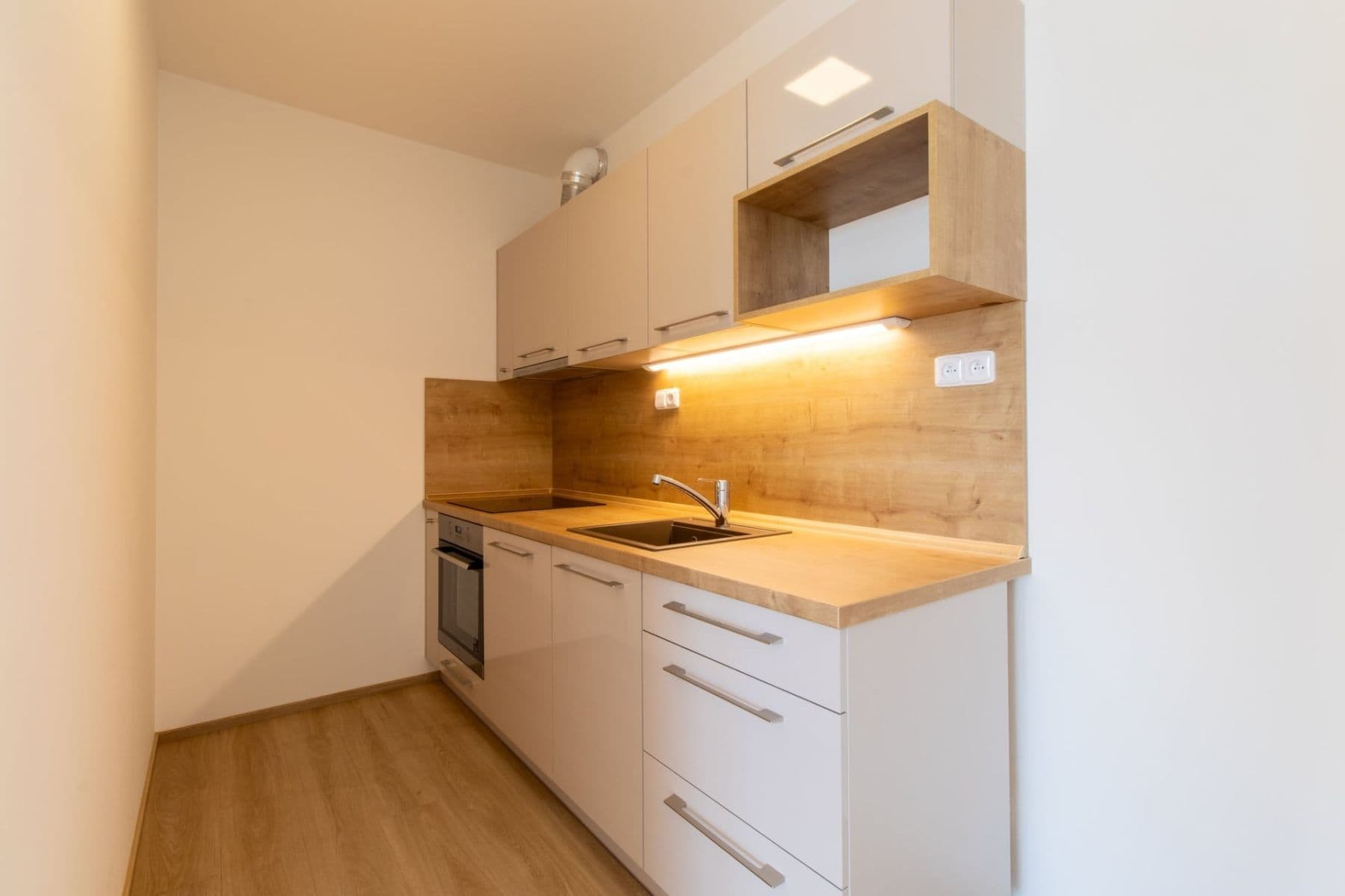 Pronájem bytu 2+kk 40 m², Honzíkova, Praha, Praha Pronájem bytu 2+kk 40 m², Honzíkova, Praha, Praha