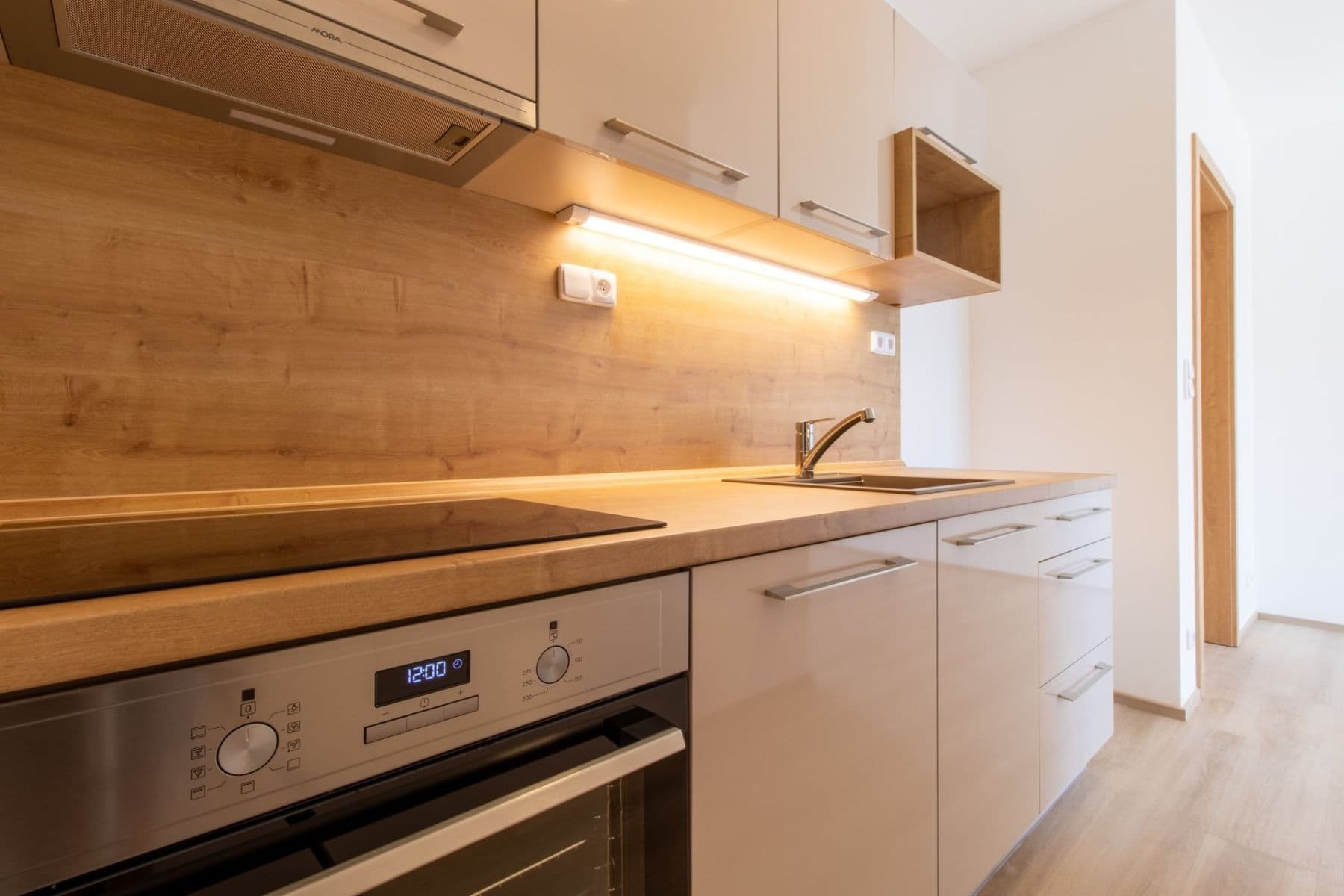 Pronájem bytu 2+kk 40 m², Honzíkova, Praha, Praha Pronájem bytu 2+kk 40 m², Honzíkova, Praha, Praha