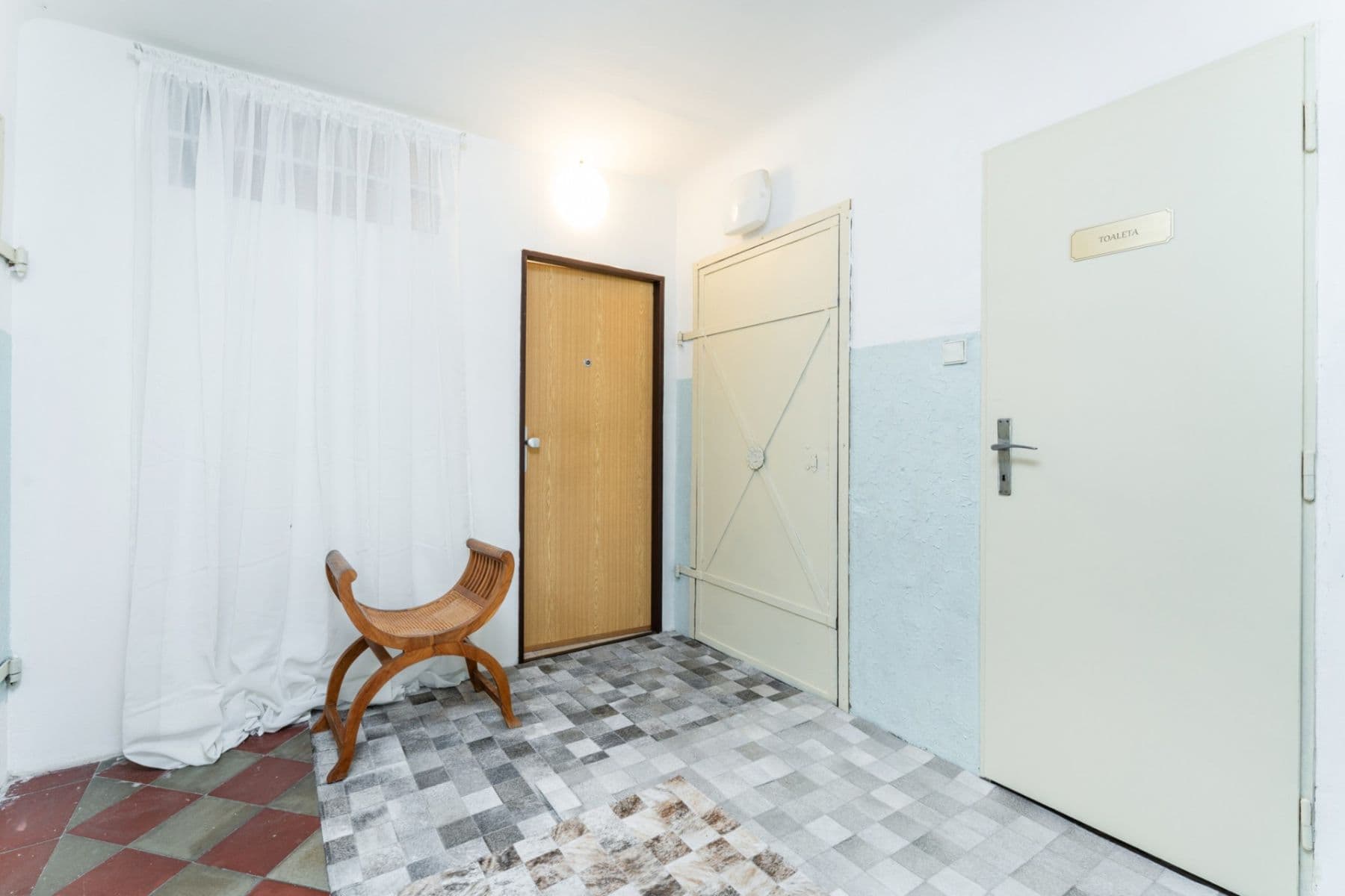 Prodej bytu 1+kk 24 m², Sezimova, Praha, Praha Prodej bytu 1+kk 24 m², Sezimova, Praha, Praha