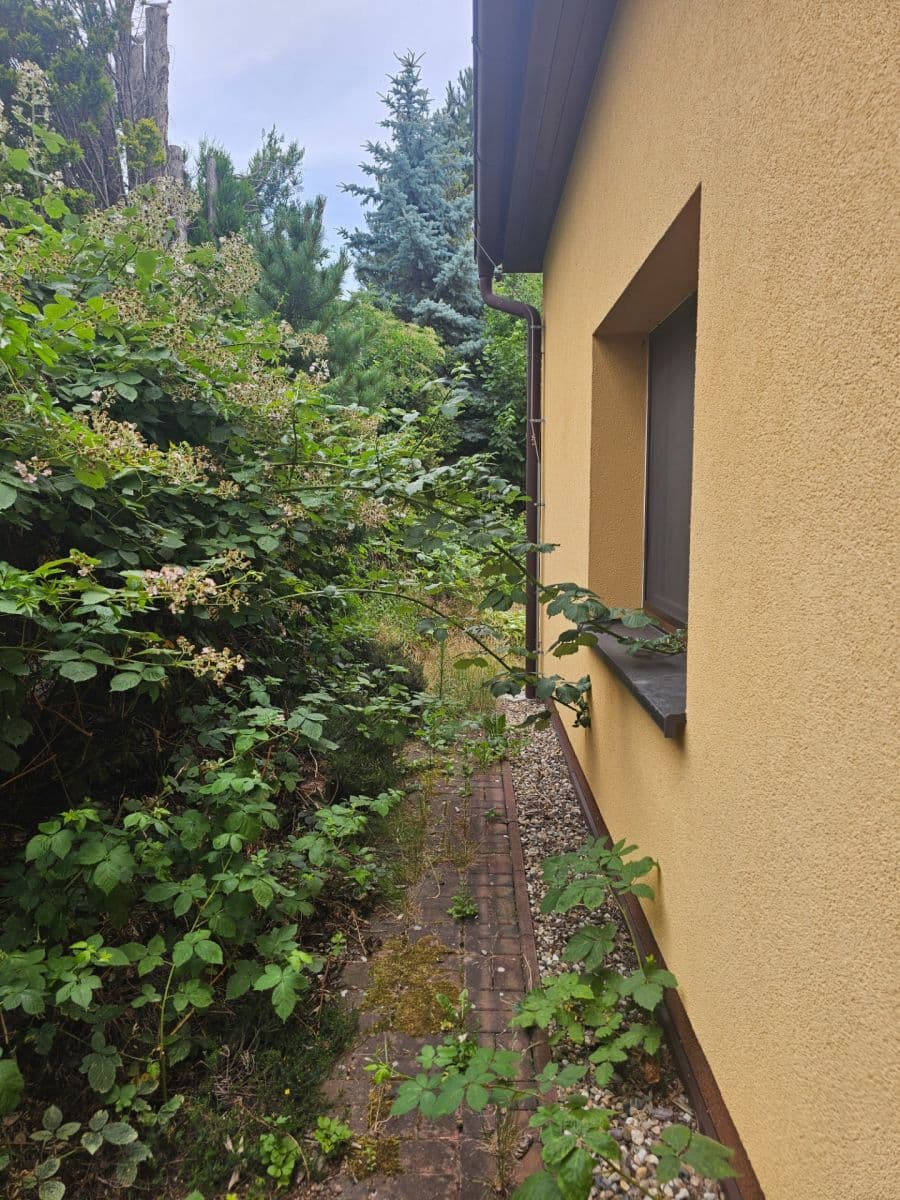 Prodej domu 120 m², pozemek 998 m², Ořechová, Mělník, Středočeský kraj Prodej domu 120 m², pozemek 998 m², Ořechová, Mělník, Středočeský kraj