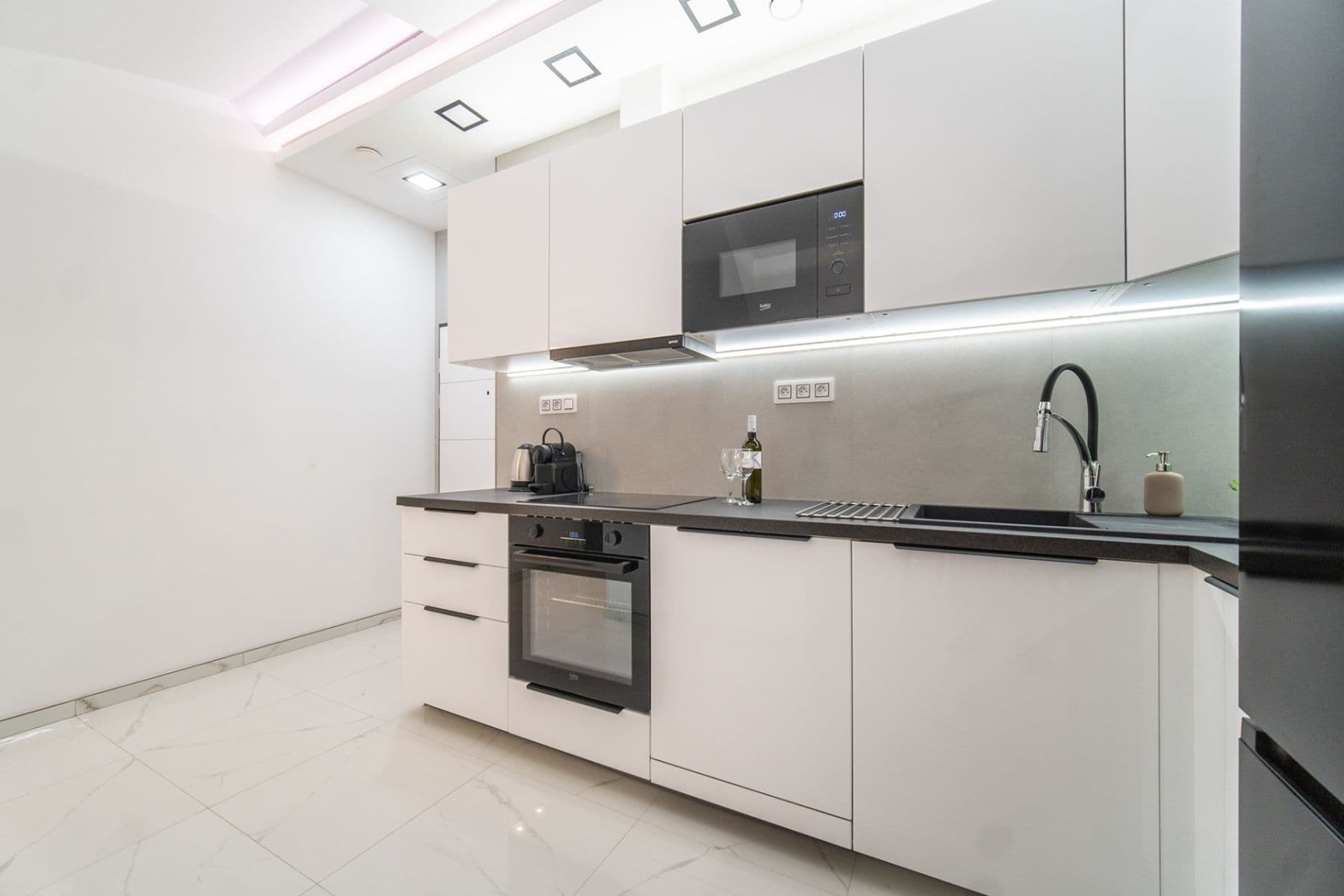Pronájem bytu 2+kk 37 m², Sokolovská, Praha, Praha Pronájem bytu 2+kk 37 m², Sokolovská, Praha, Praha