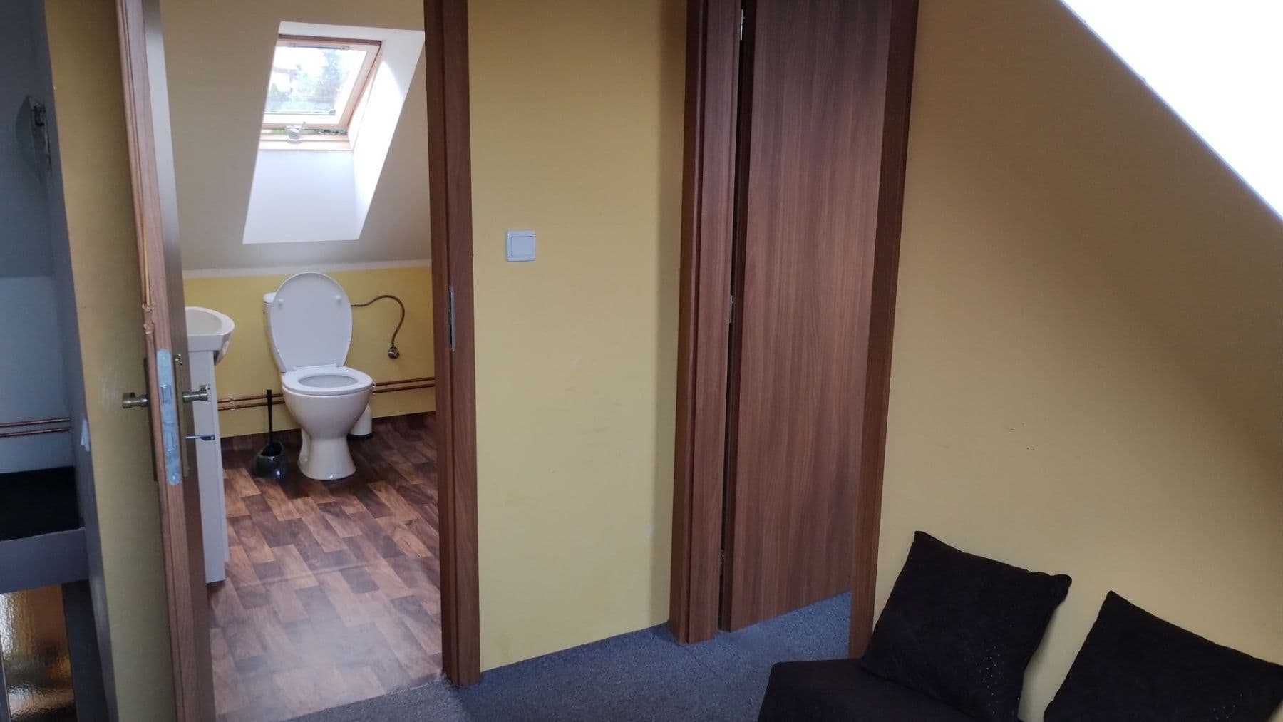 Pronájem bytu 50 m², Miřetice, Středočeský kraj Pronájem bytu 50 m², Miřetice, Středočeský kraj