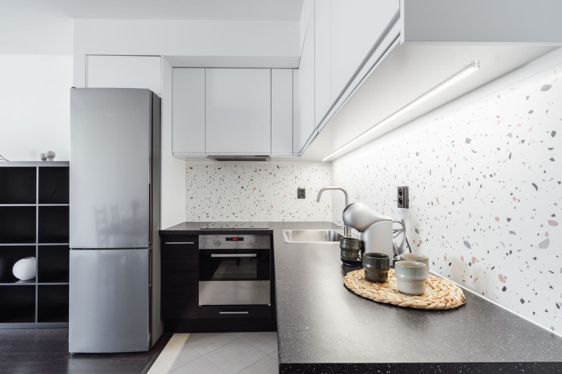 Prodej bytu 2+kk 56 m², Makedonská, Praha, Praha Prodej bytu 2+kk 56 m², Makedonská, Praha, Praha