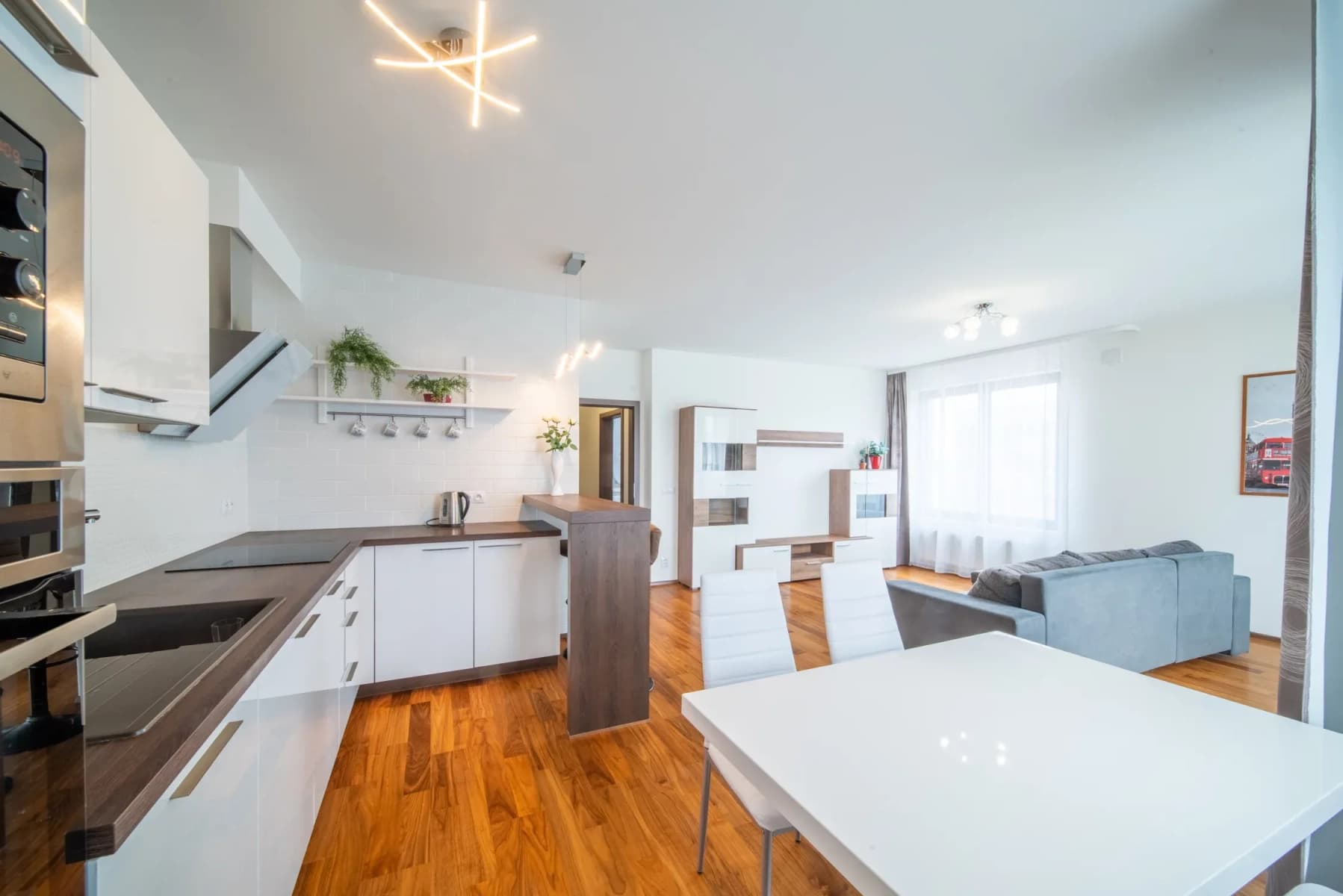 Pronájem bytu 62 m², Nekvasilova, Praha, Praha Pronájem bytu 62 m², Nekvasilova, Praha, Praha