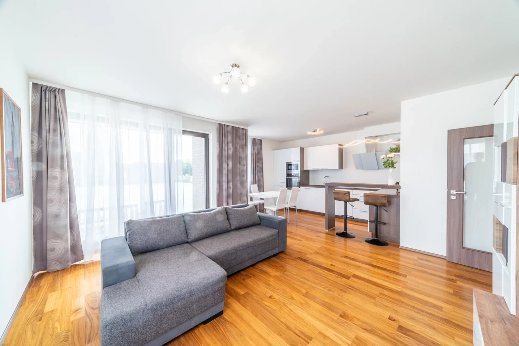 Pronájem bytu 2+kk 62 m², Nekvasilova, Praha, Praha Pronájem bytu 2+kk 62 m², Nekvasilova, Praha, Praha