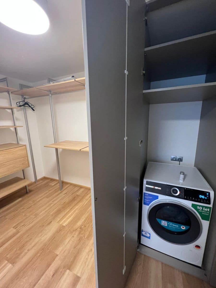 Pronájem bytu 2+kk 63 m², Kurta Konráda, Praha, Praha Pronájem bytu 2+kk 63 m², Kurta Konráda, Praha, Praha