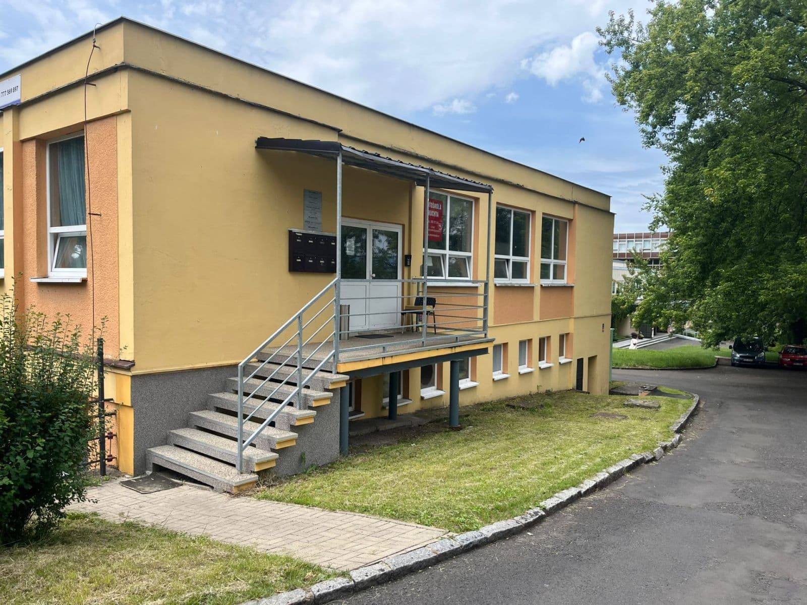 Pronájem kanceláře 42 m², Jana Kubelíka, Most, Ústecký kraj Pronájem kanceláře 42 m², Jana Kubelíka, Most, Ústecký kraj